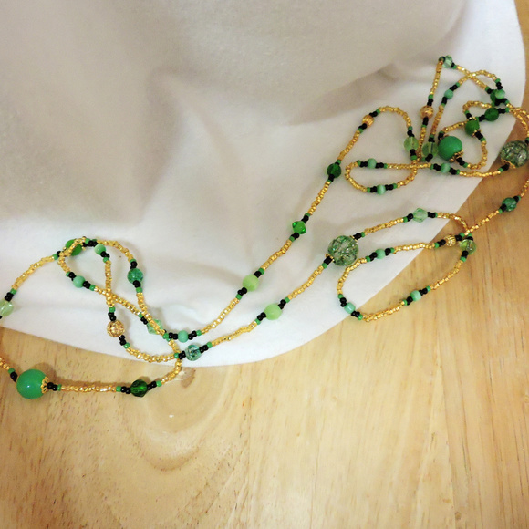 X-tra Long Light Weight Necklace 50" green & gold, handmade, OOAK, NWOT ... x6 - Picture 2 of 6